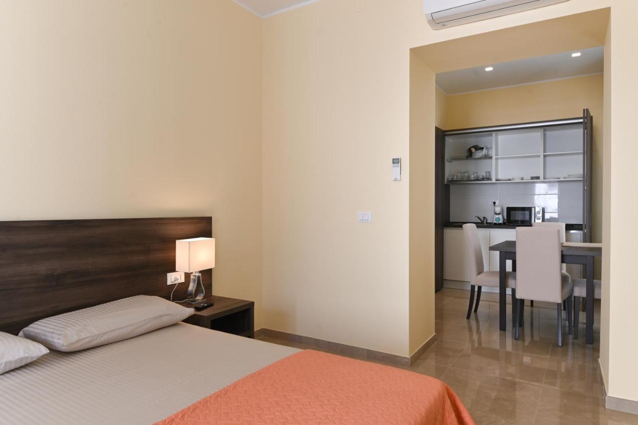 Adria Luxury Residence - Centro ตรีเอสเต ภายนอก รูปภาพ
