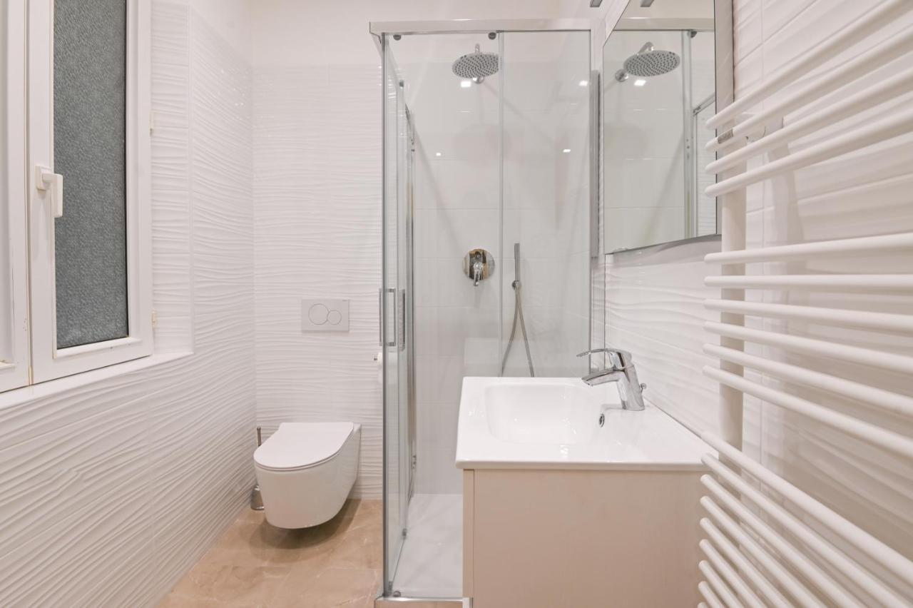 Adria Luxury Residence - Centro ตรีเอสเต ภายนอก รูปภาพ