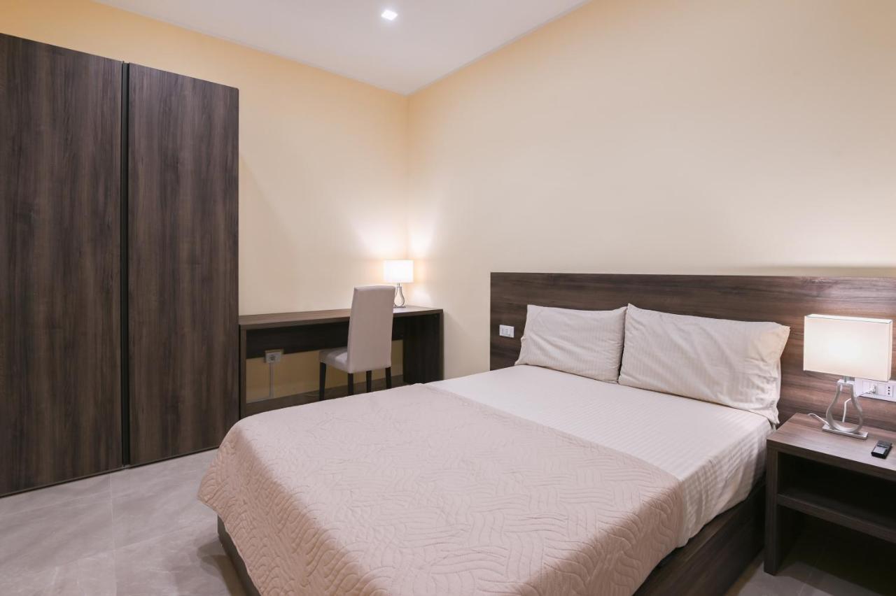 Adria Luxury Residence - Centro ตรีเอสเต ภายนอก รูปภาพ